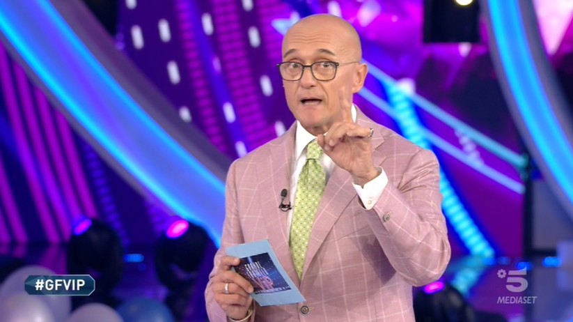 Grande Fratello Vip 5: Signorini si conferma garante di cast interessanti. Ma è il suo unico merito (fino ad ora…)