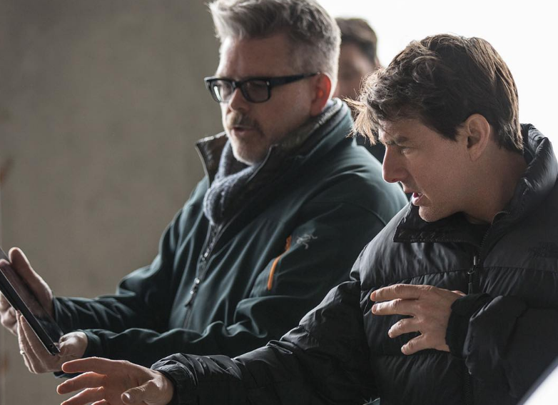 Mission Impossible 7: nuove foto dal set svelano scene di stunt e Tom Cruise con la mascherina