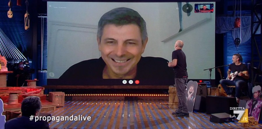 Propaganda Live, Paolo Celata assente per ‘quarantena’: è stato a contatto con Fitto