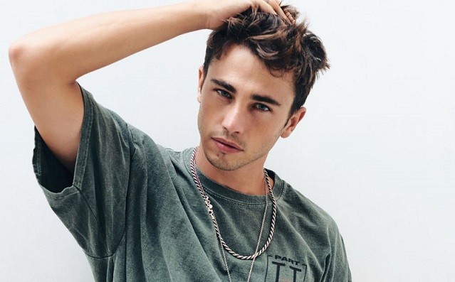 Riki a Blogo: “Vorrei passasse di più la mia sincerità: ascoltate le canzoni che scrivo, senza pregiudizio”