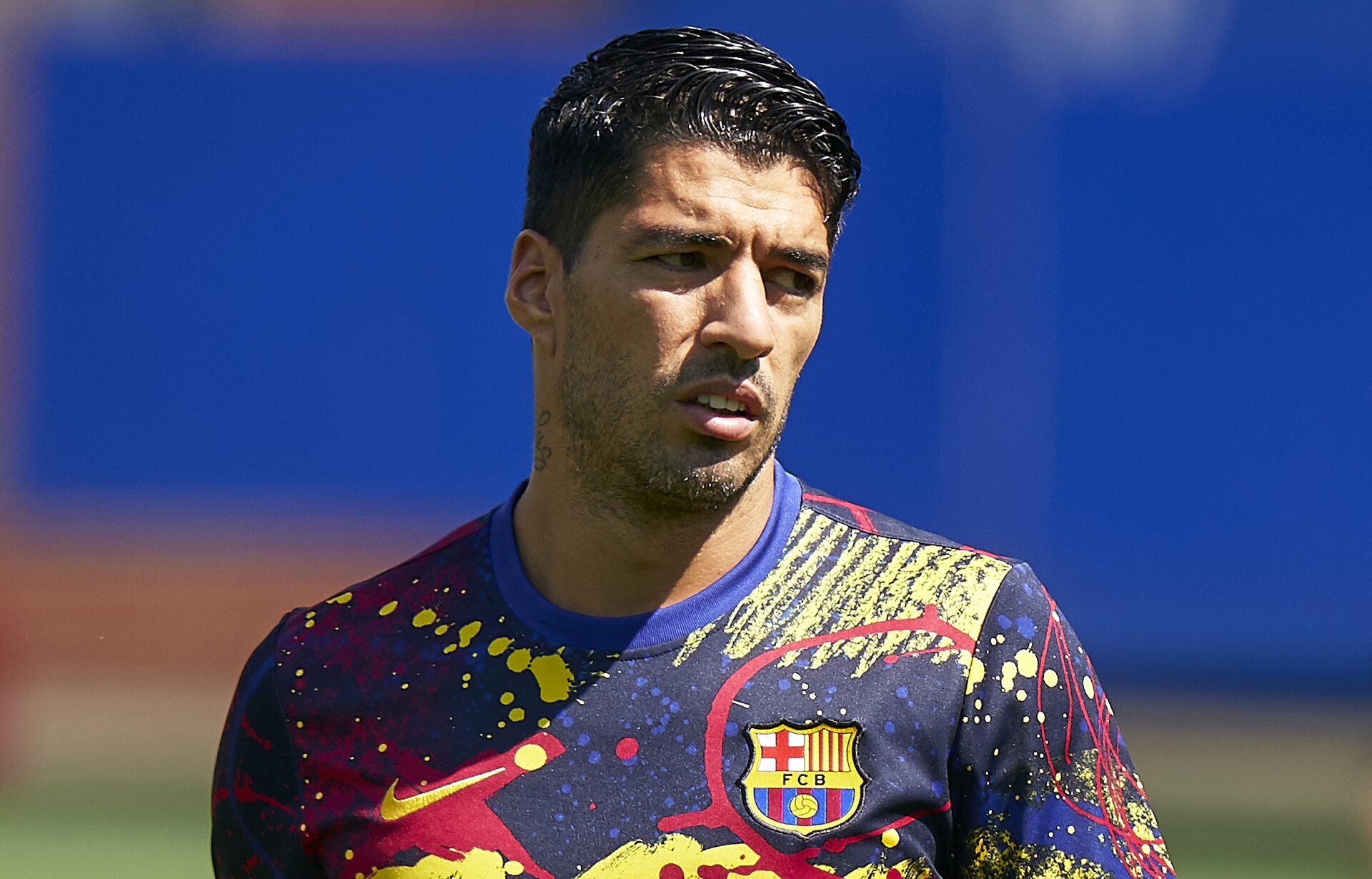 Suarez, esame irregolare a Perugia per la cittadinanza: “Stipendio da 10 milioni, deve passare”