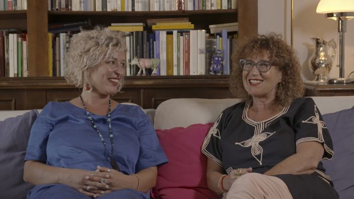 Tutto su mia madre: leggero, semplice, efficace. Il pre-serata che conquista.