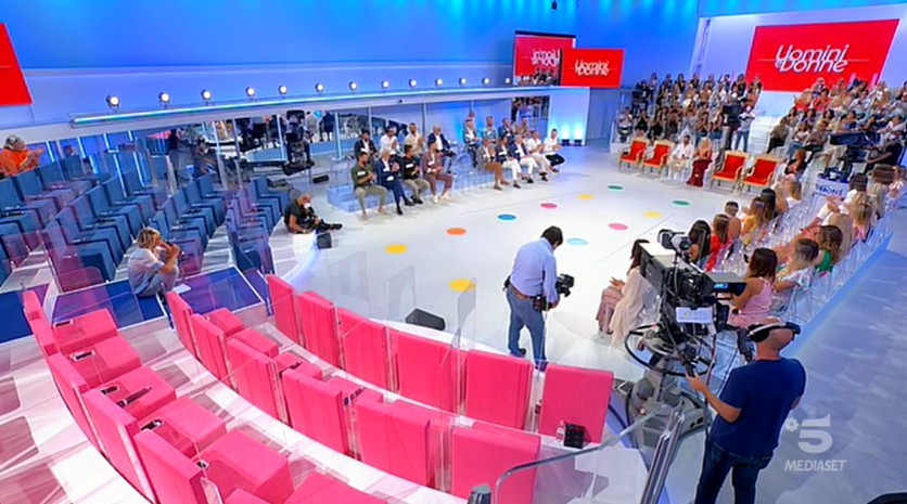 Uomini e Donne: anticipazioni sui tronisti, quando va in onda e tutte le informazioni