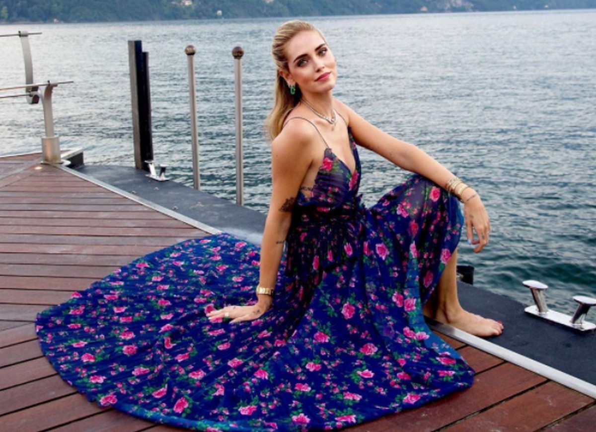 Chiara Ferragni incinta e la Rai rinvia la messa in onda della sua intervista (ma è solo casualità)