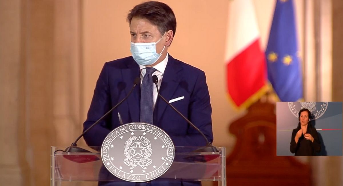 Conte annuncia il nuovo Dpcm: “Ecco cosa cambia”