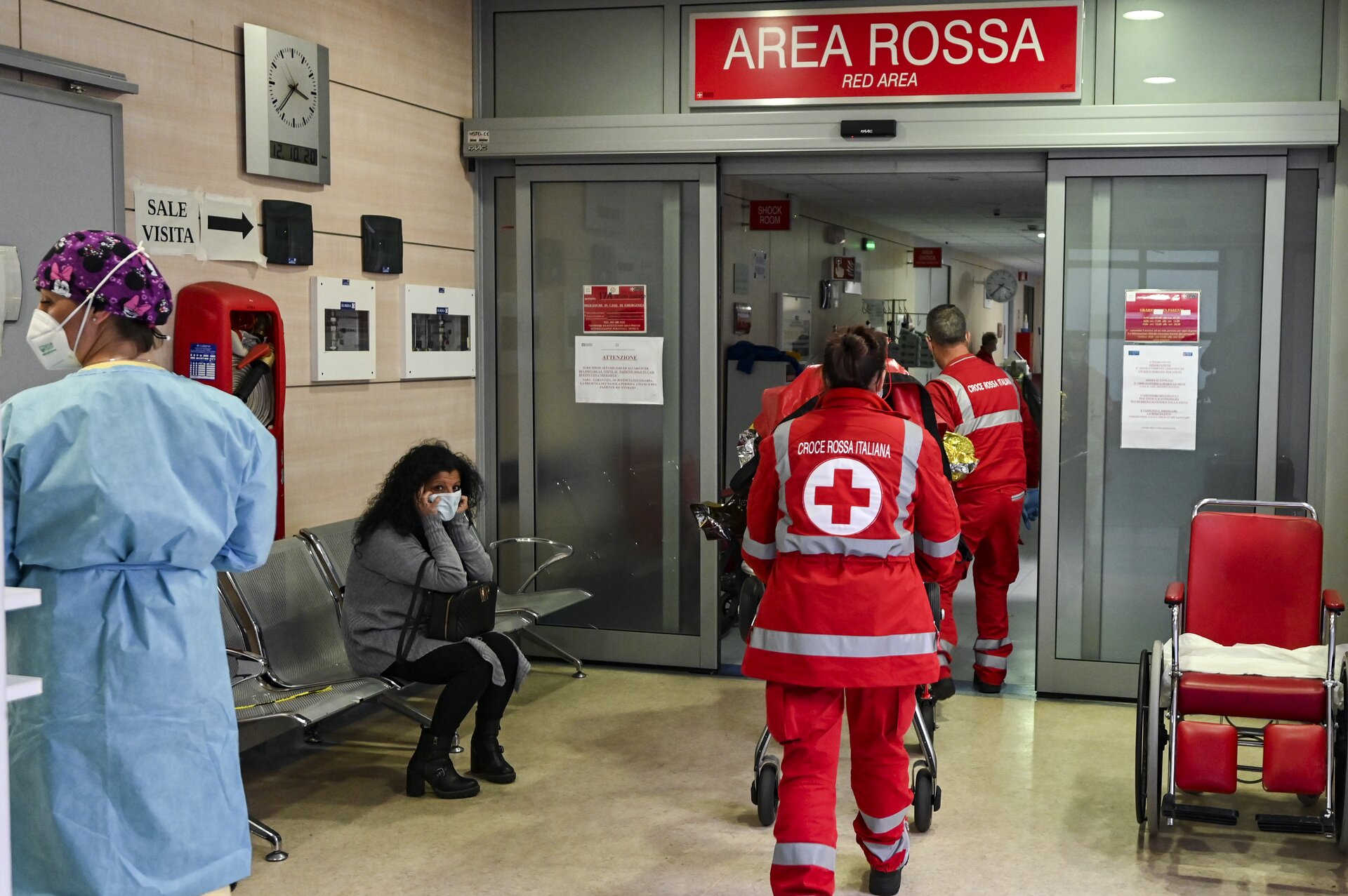 Appello di 100 scienziati a Conte e Mattarella: misure drastiche subito o 400-500 morti al giorno