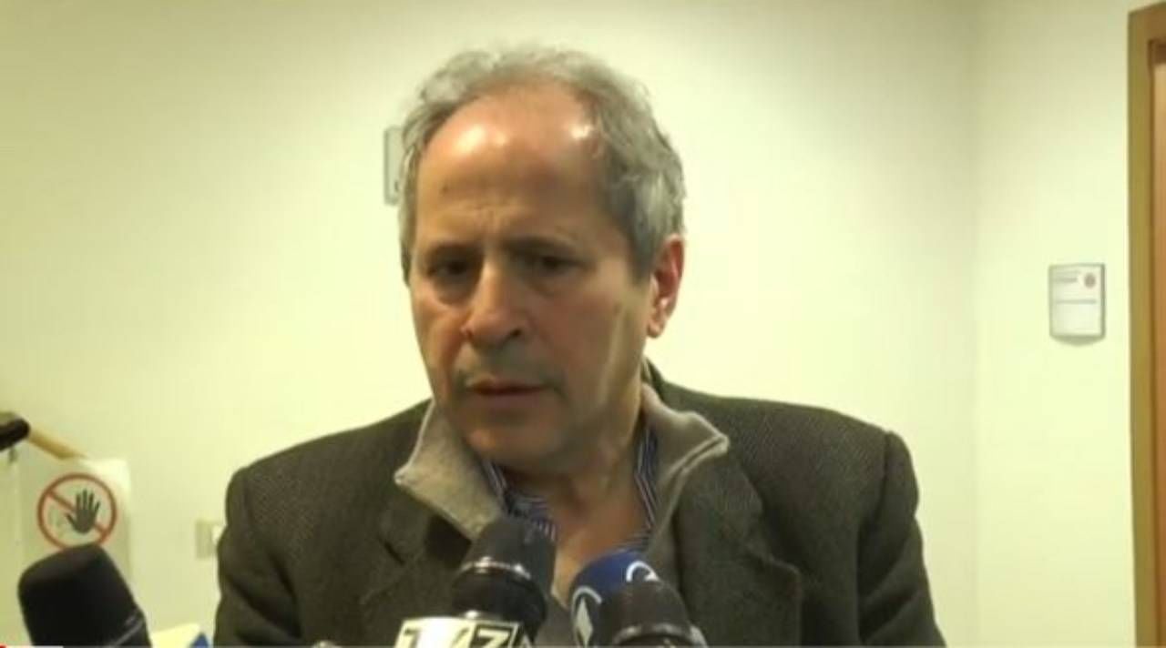 Crisanti: “Nuove misure sono uguali agli altri Paesi, potrebbero non bastare”