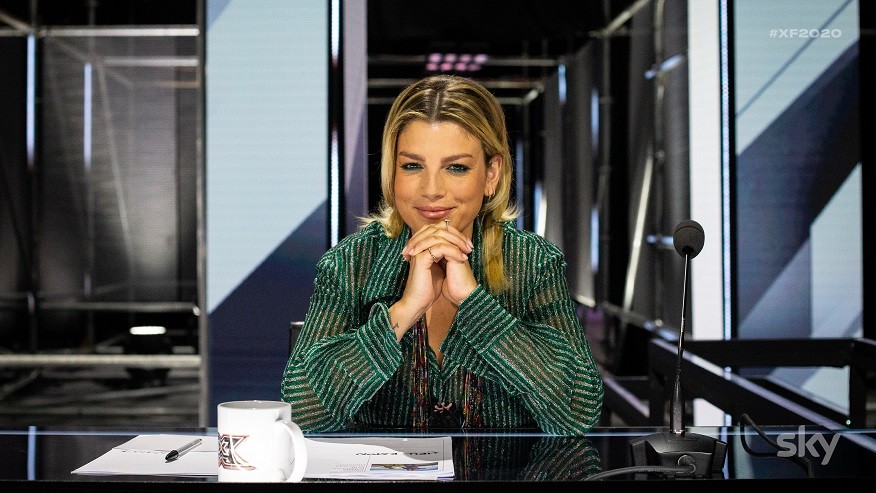 X Factor 2020, Emma risponde alle polemiche per non aver portato Roccuzzo ai live “Non ho mai parlato di fragilità umana ma di vulnerabilità artistica”