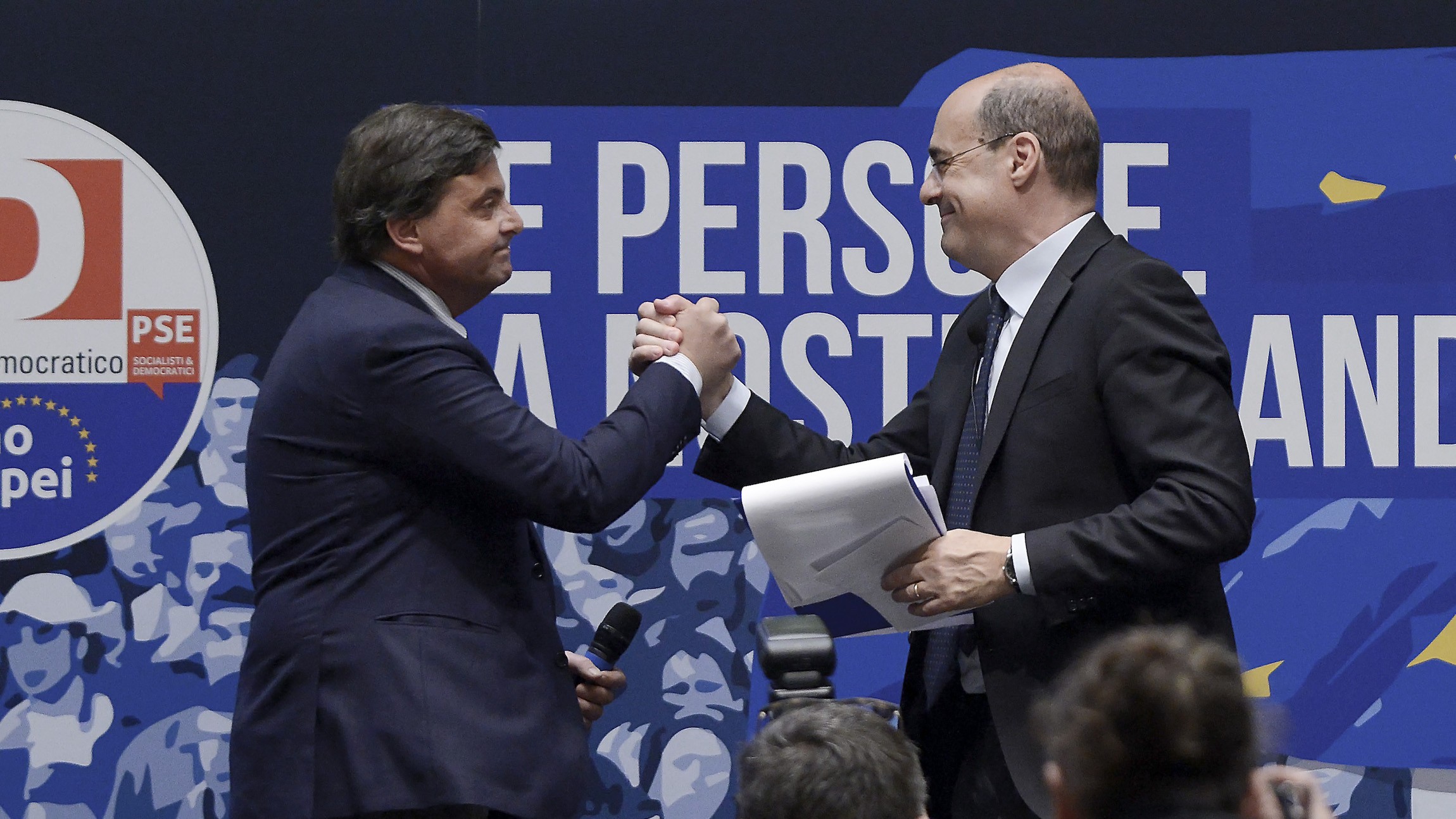 Sindaco di Roma, Zingaretti: “Percorso aperto anche a Calenda”. Ma lui replica: “Primarie senza senso”