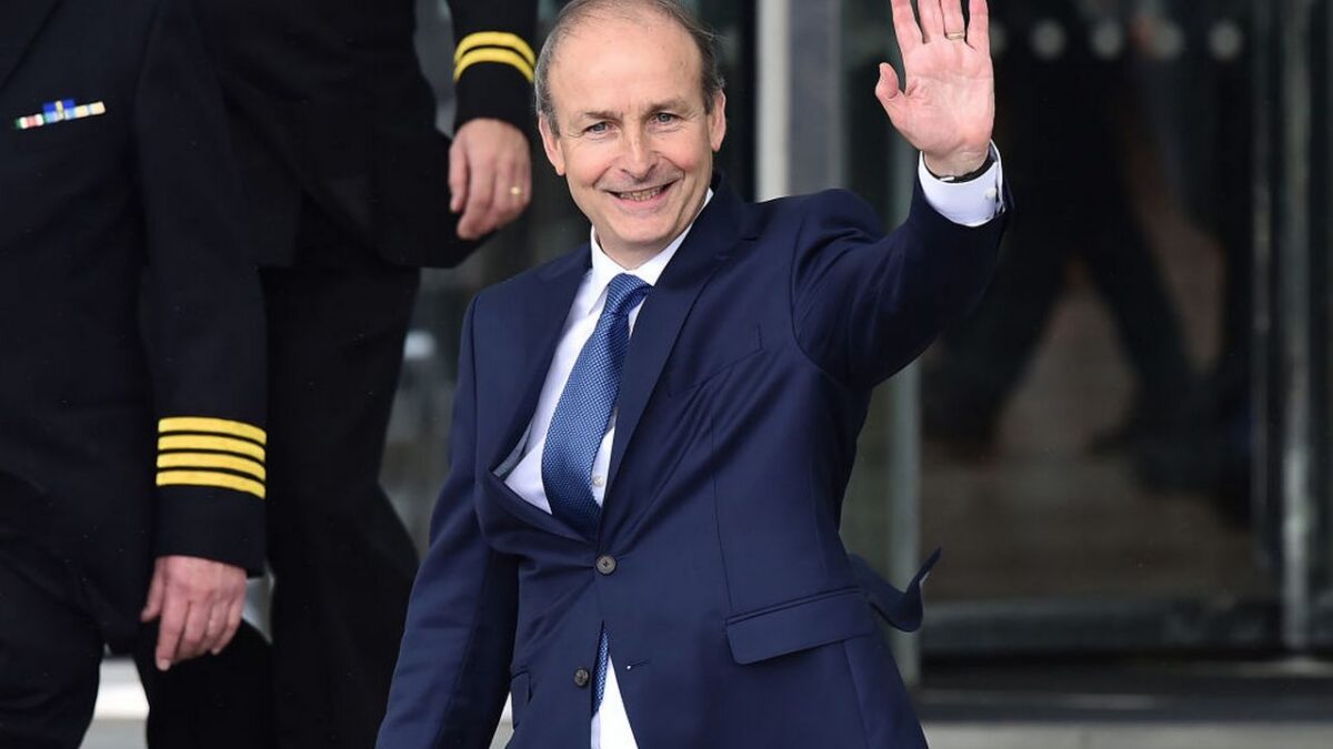 Covid: in Irlanda un piano di 6 mesi, in Italia un DPCM a settimana