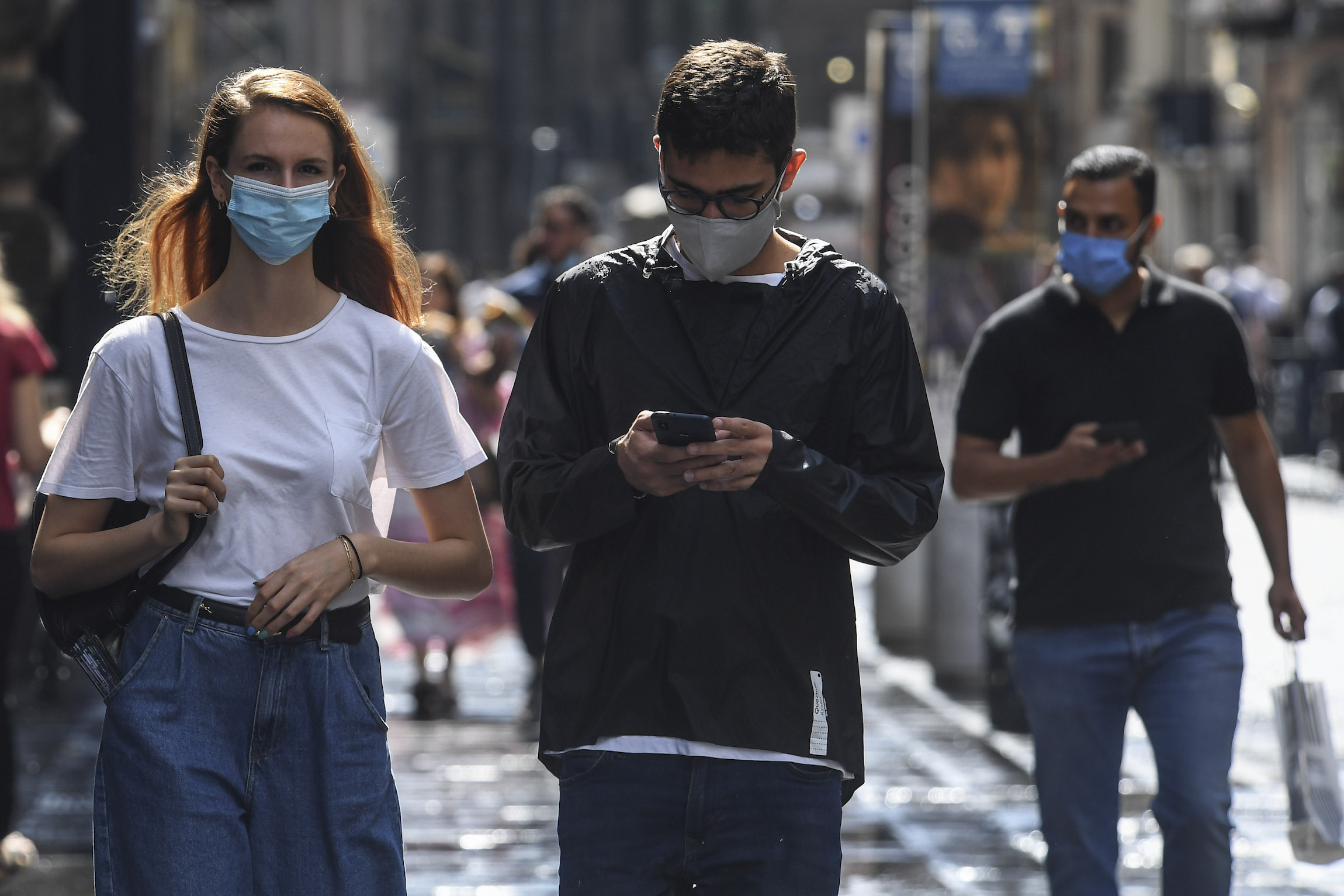 DPCM 15 ottobre: il governo pensa di vietare sosta in piedi davanti a locali