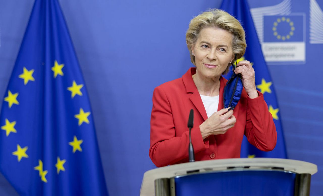 Von der Leyen in isolamento: contatti con un positivo al Covid-19