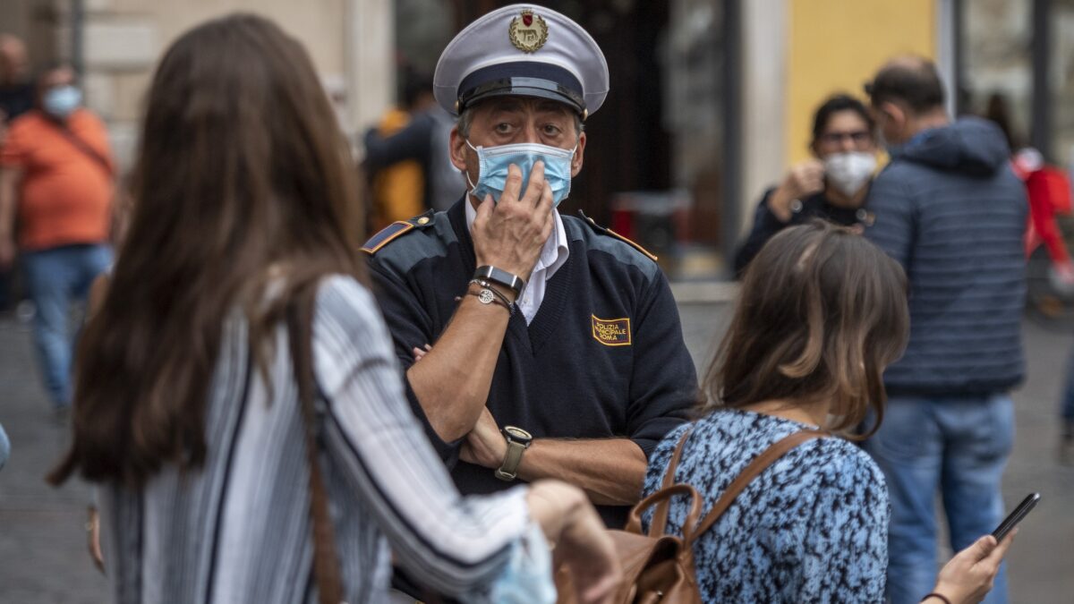 No alle feste private in casa: la differenza tra divieti e indicazioni del nuovo Dpcm