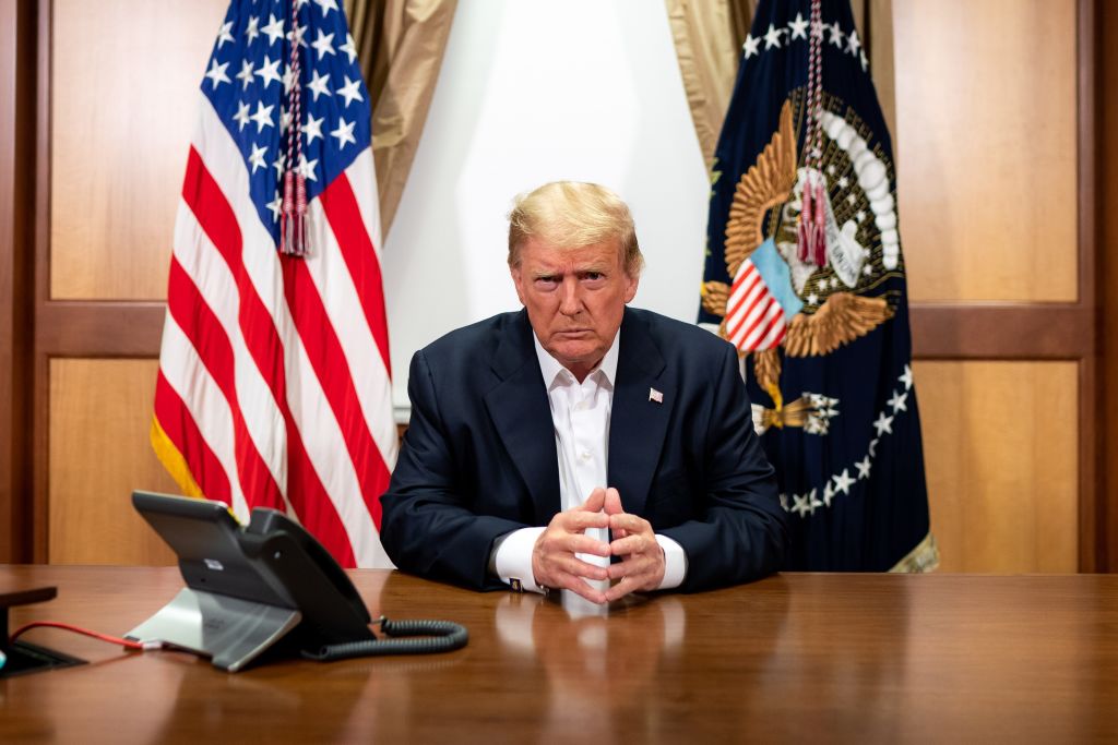 USA, Trump: “La mia positività al COVID-19 è stata una benedizione di Dio”