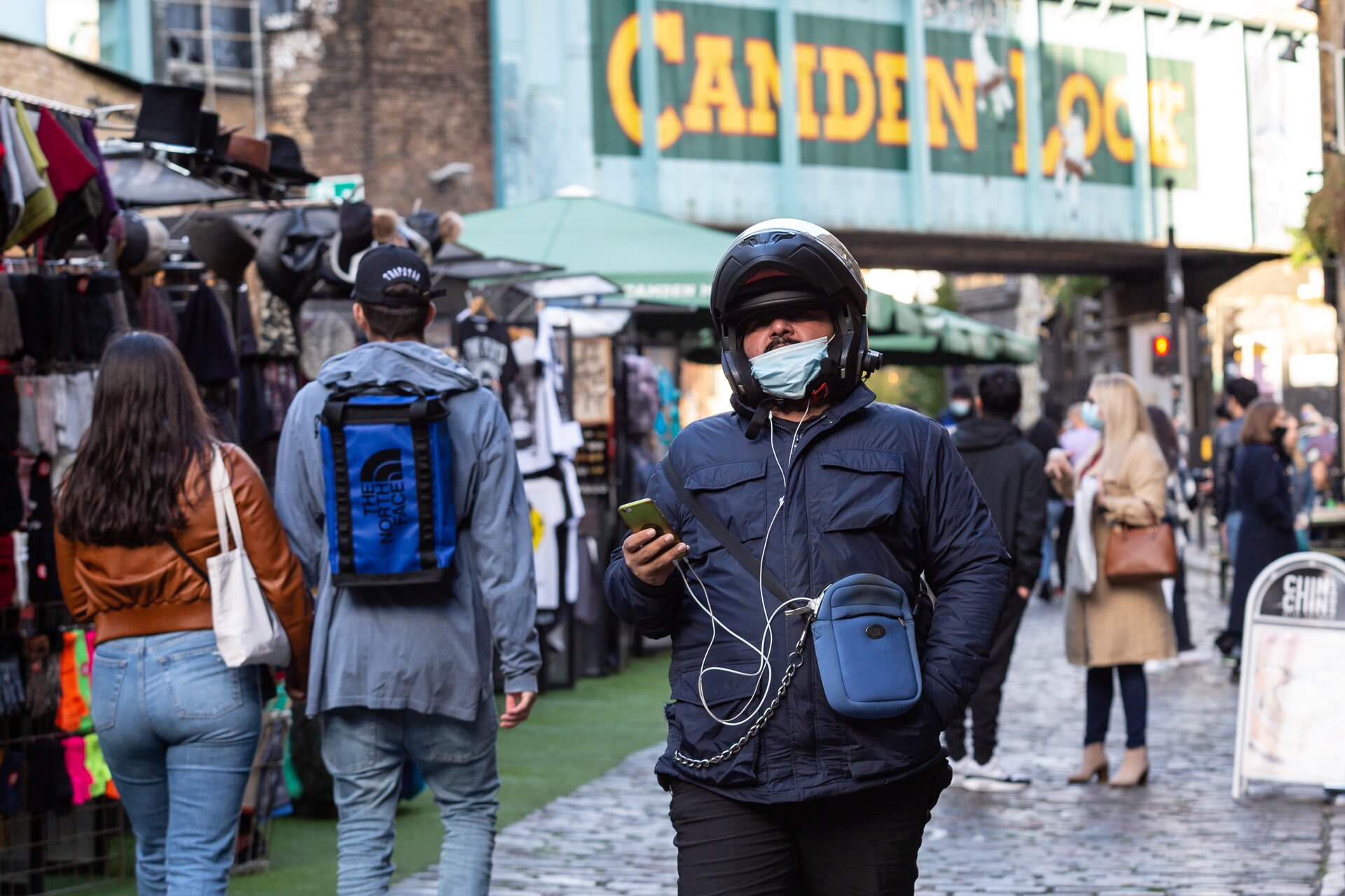 Londra pensa a un nuovo lockdown generale