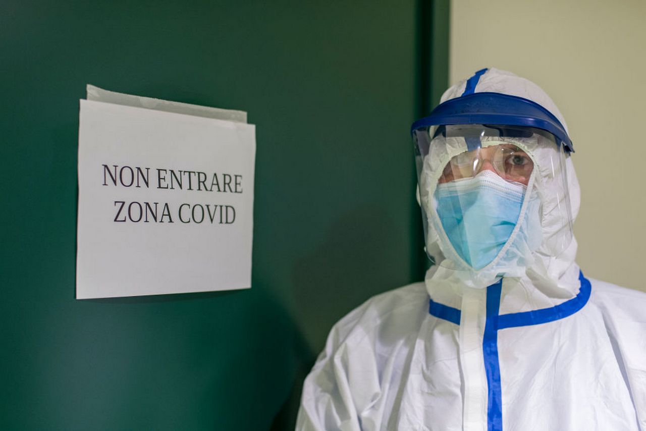 37.809 i nuovi casi di coronavirus in Italia e 446 morti: il bollettino del 6 novembre