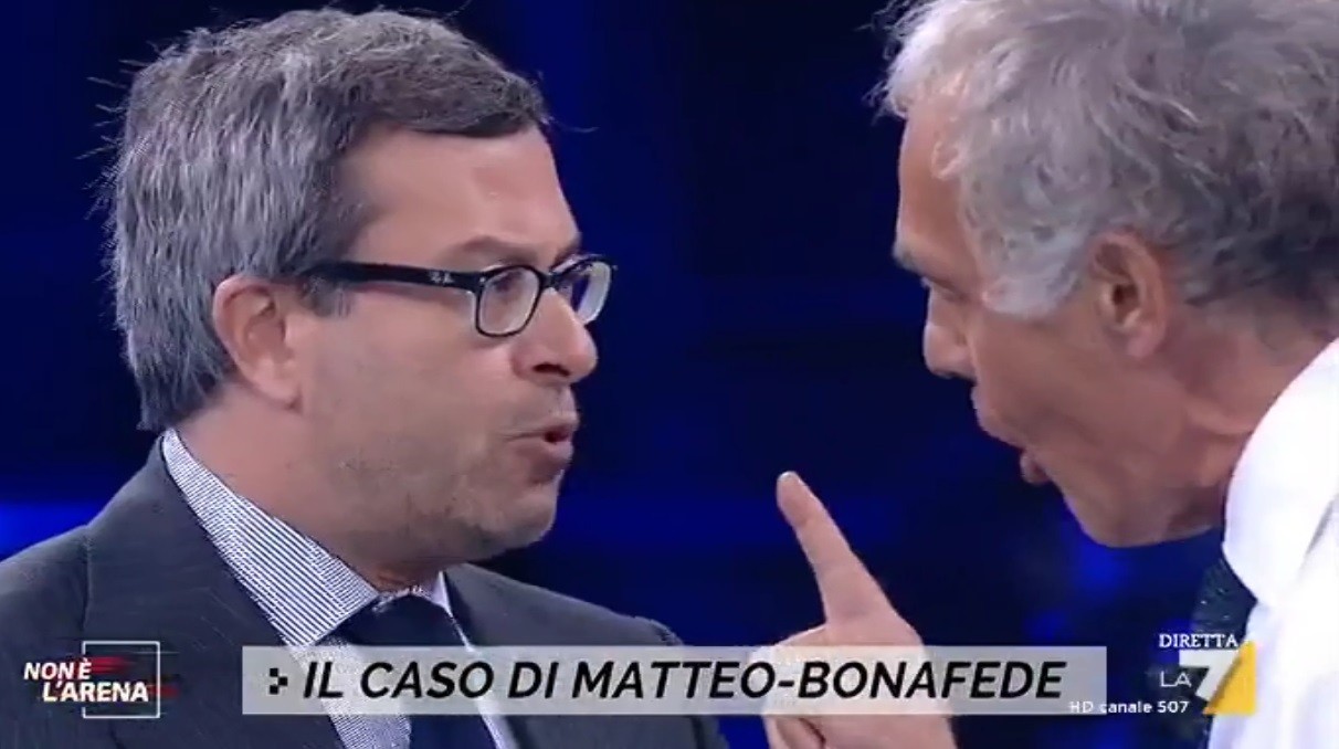 Non è l’Arena, Giletti e Pedullà sfiorano la rissa. E saltano le norme sul distanziamento (Video)