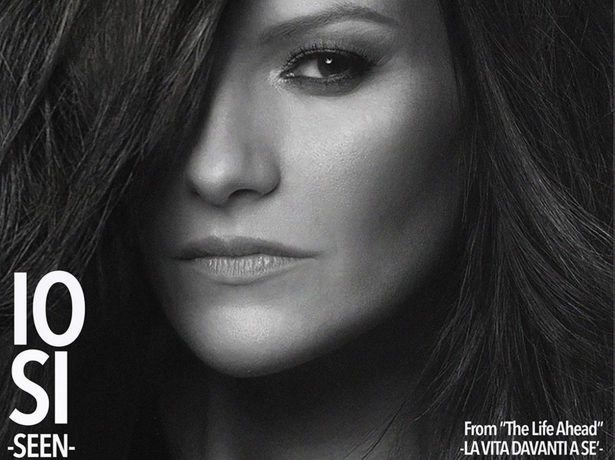 Io sì, Laura Pausini: la semplice e potente ballad, delicata come una carezza (recensione)