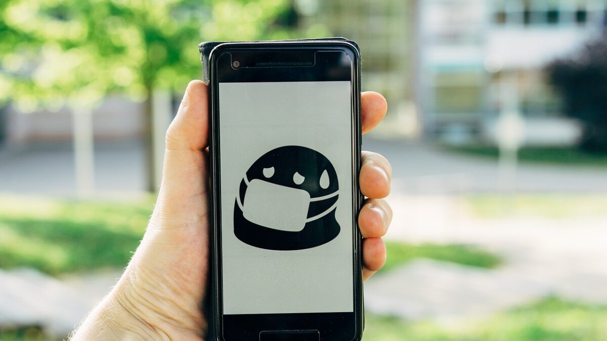 Immuni: il governo ha dormito per tre mesi rendendo l’app inutile