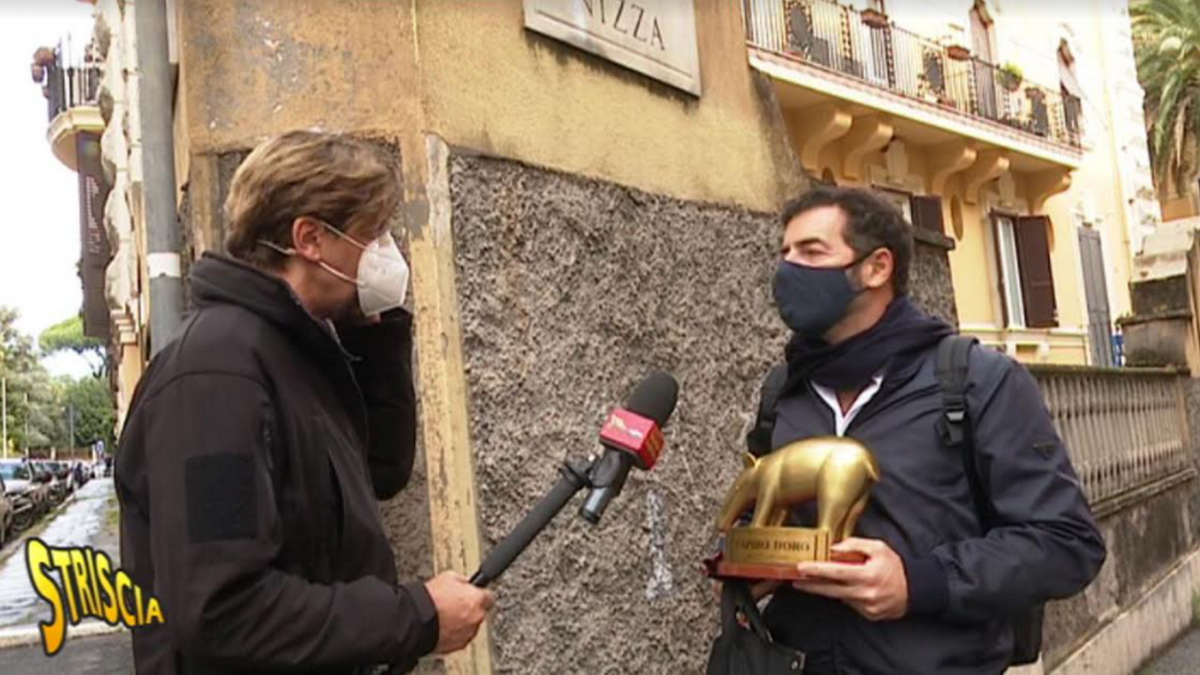Alberto Matano e le voci su Sanremo 2021: “Al momento, assolutamente no”