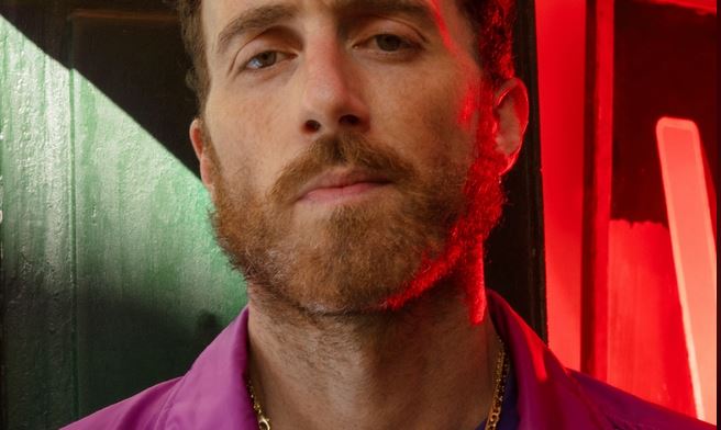 Mecna feat. Frah Quintale, Tutto ok: testo e audio della canzone dall’album “Mentre nessuno guarda”