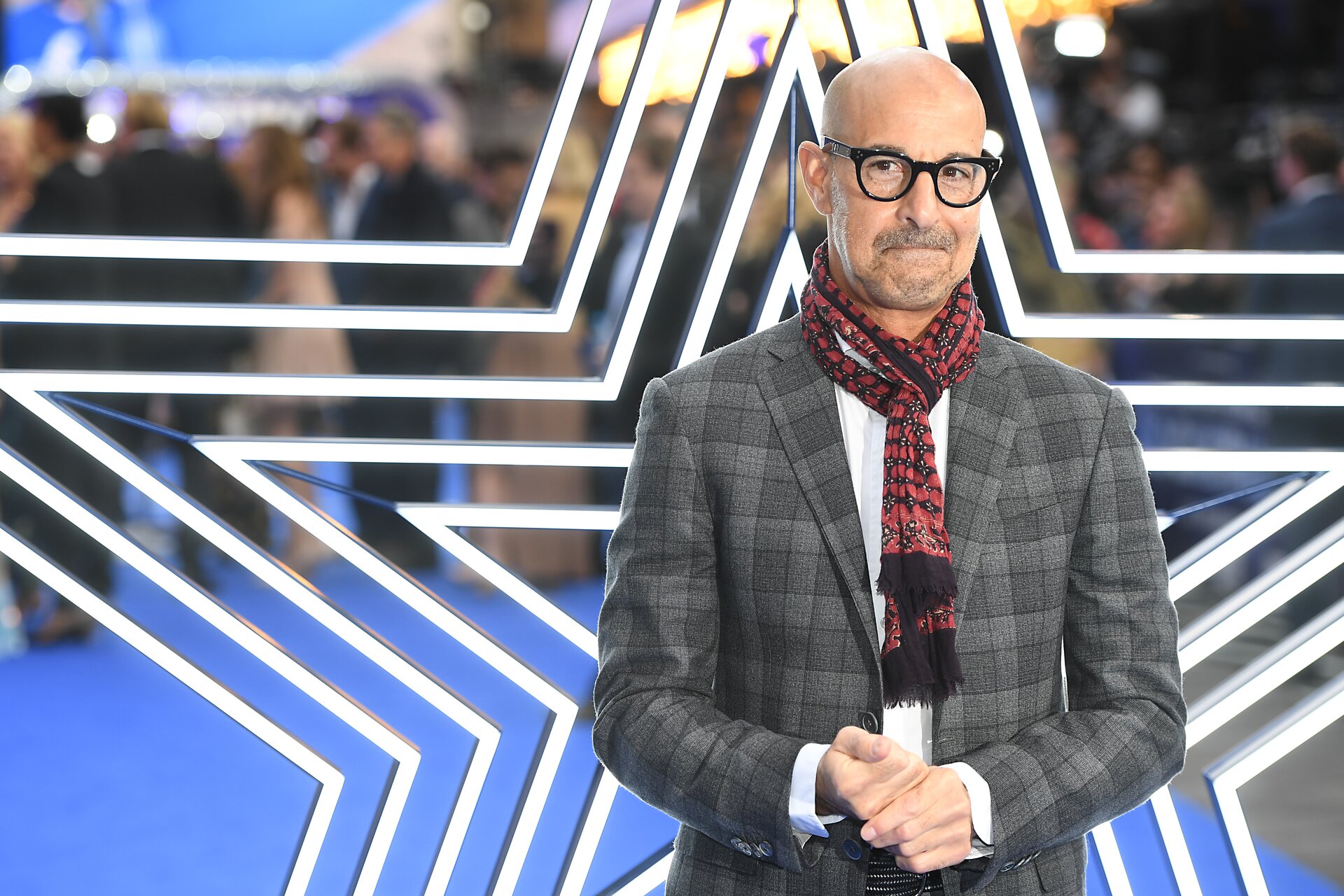 Moonfall: Stanley Tucci e John Bradley nel nuovo film di Roland Emmerich
