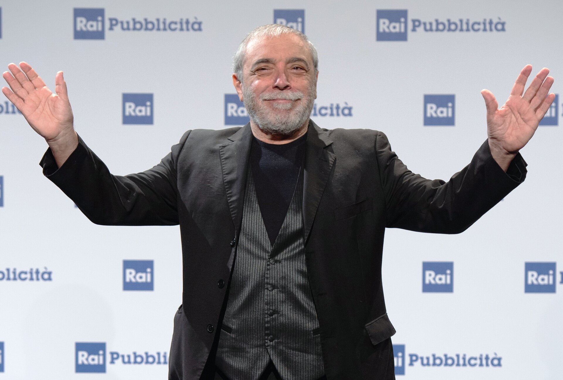 Nino Frassica e la scaramanzia: “La prossima stagione di Don Matteo potrebbe intitolarsi 12 bis”