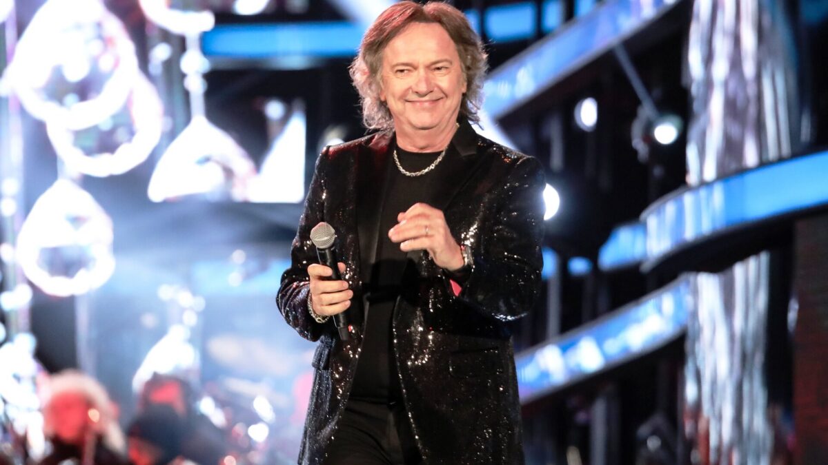 Red Canzian ballerino per una notte alla sesta di Ballando con le stelle 2020