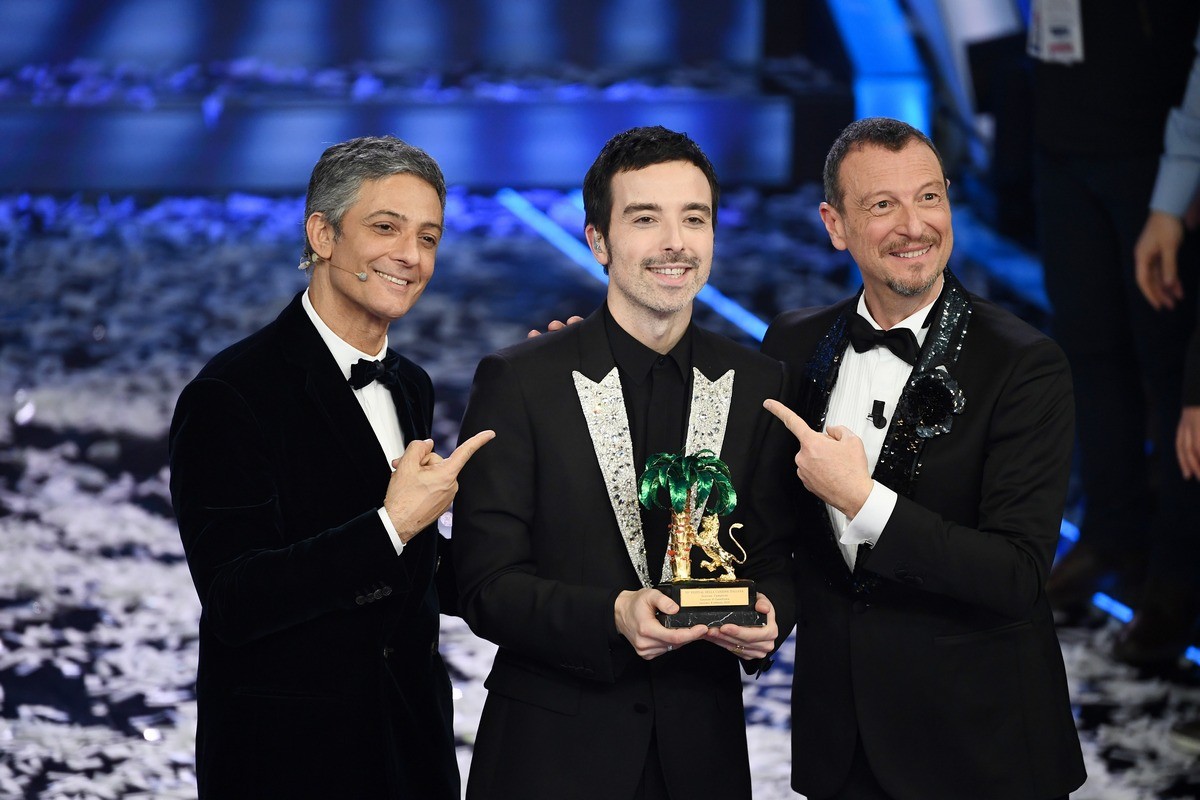 Sanremo 2021, il regolamento: la serata della Canzone d’Autore, il Televoto fin da subito e niente più sfide dirette nelle Nuove Proposte