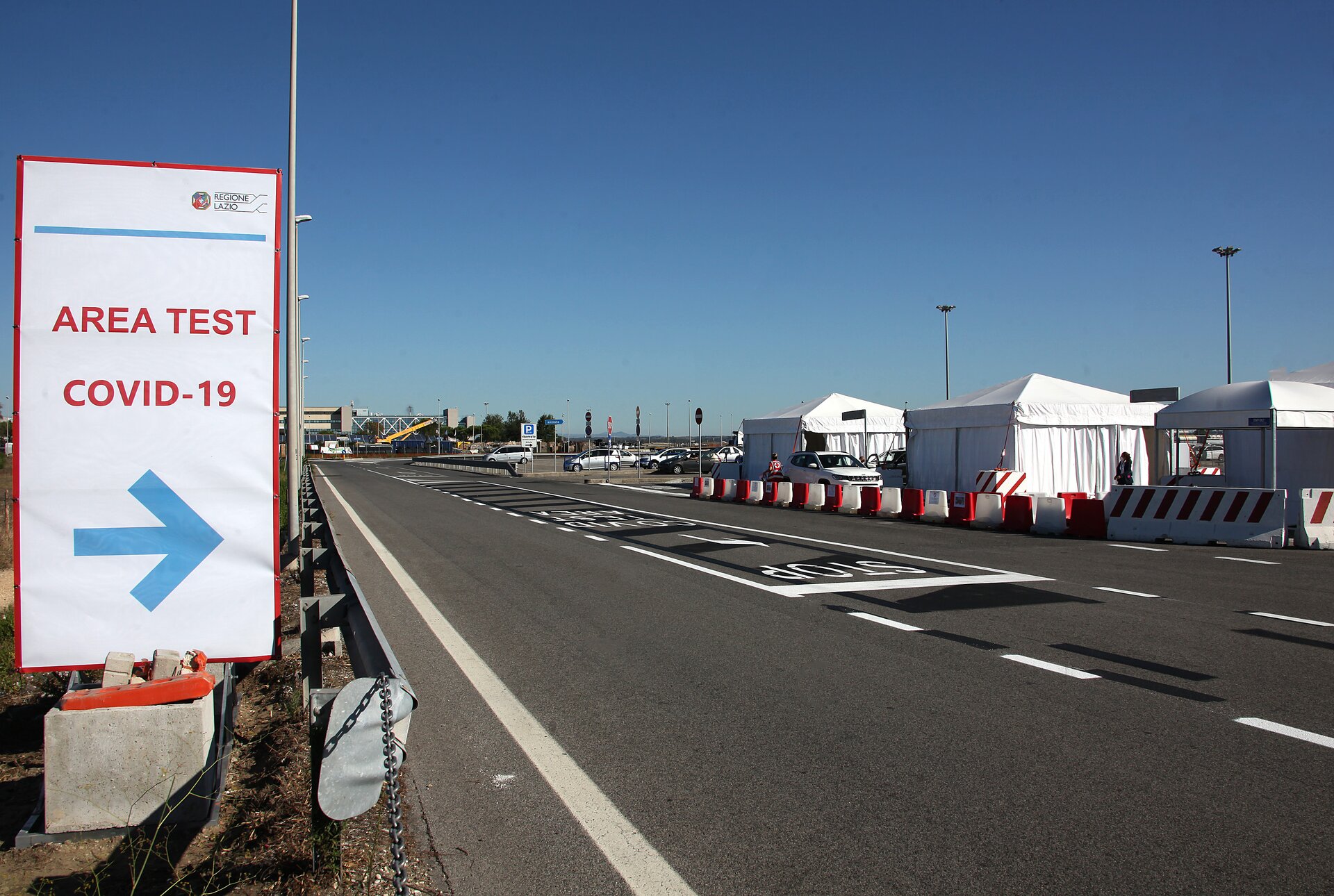 L’area per i test COVID-19 all’aeroporto di Fiumicino