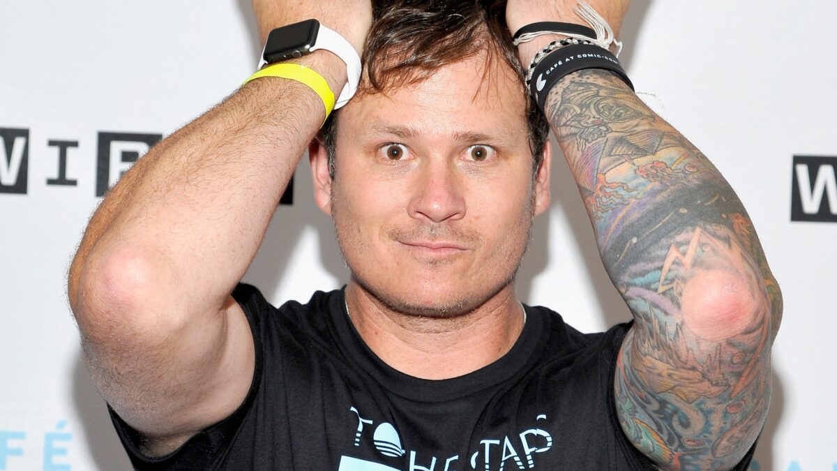 Tom DeLonge dei Blink-182 dirigerà il film Monsters of California