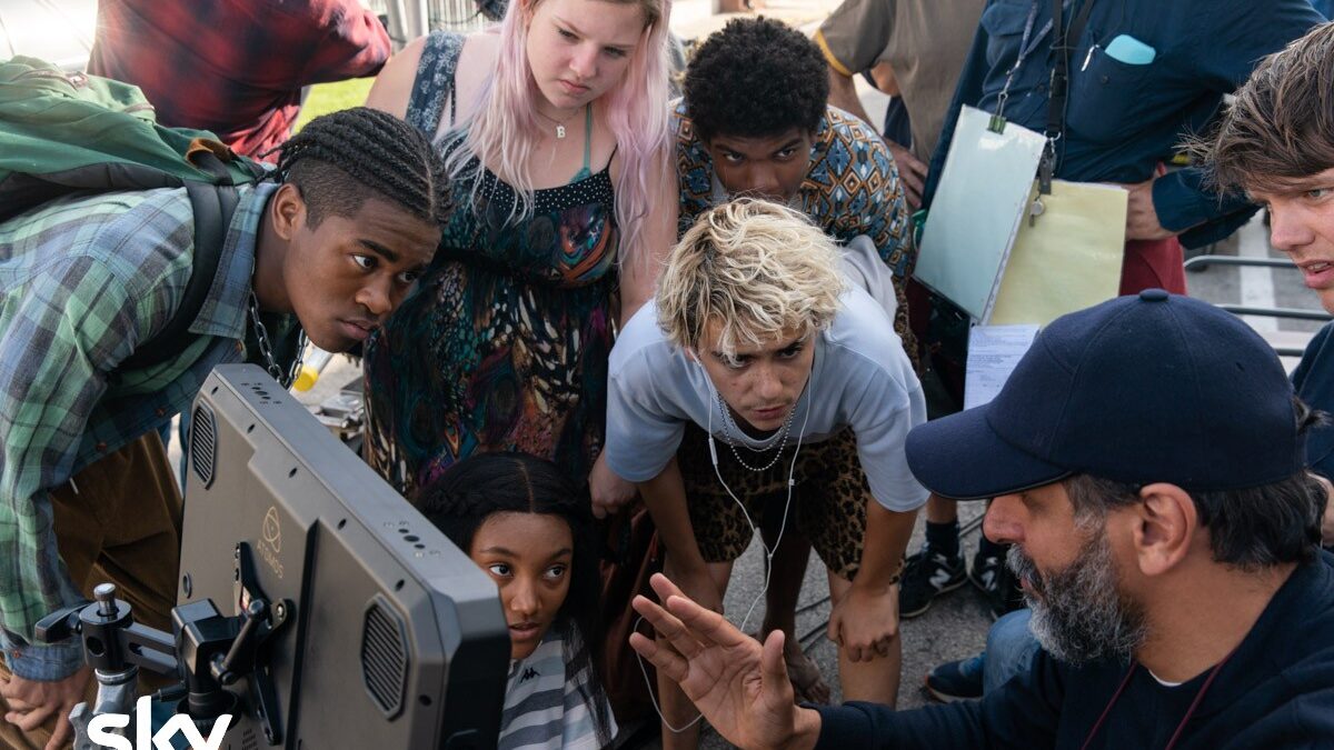 Fraser, Caitlin e le loro famiglie ed amici: ecco il cast di We Are Who We Are