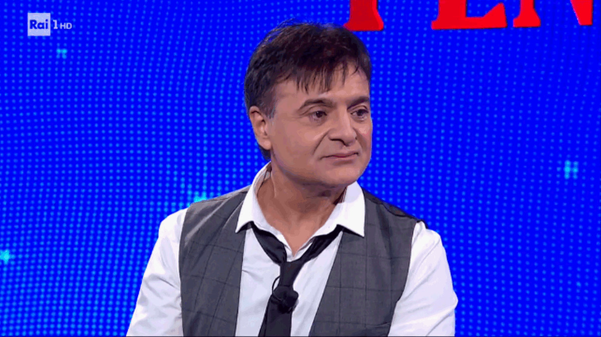 Uomini e donne cambia jingle, Agostino Penna: “Non faccio drammi, ma è strano e mi dispiace…”