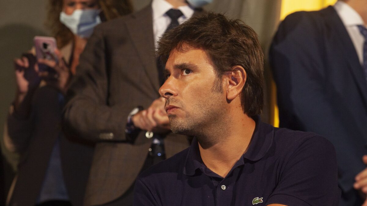 Di Battista più critico che mai su M5S: “Gruppo dirigente genuflesso davanti ai padroni”