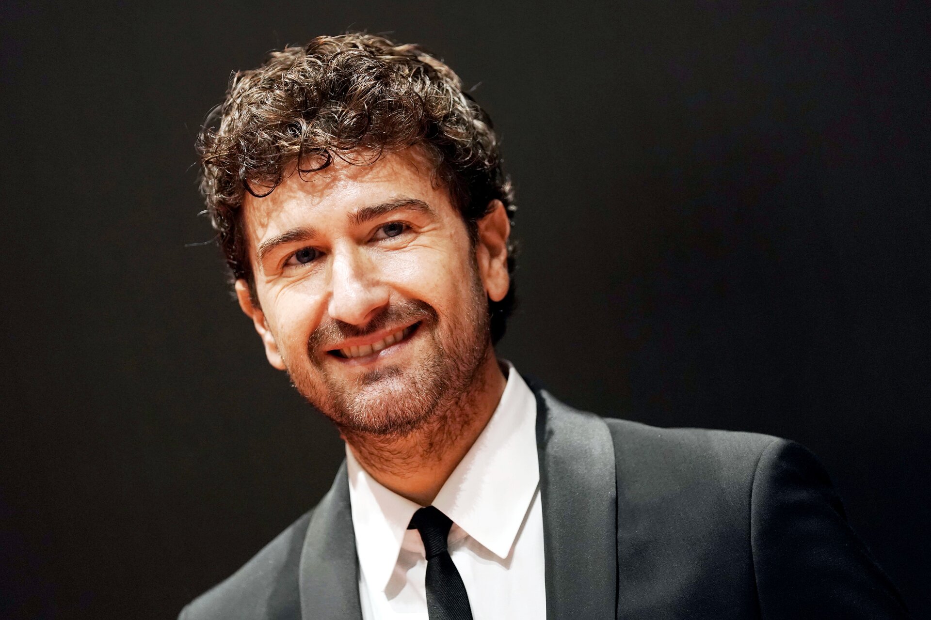 Tale e quale show 2020, Alessandro Siani giurato alla finale