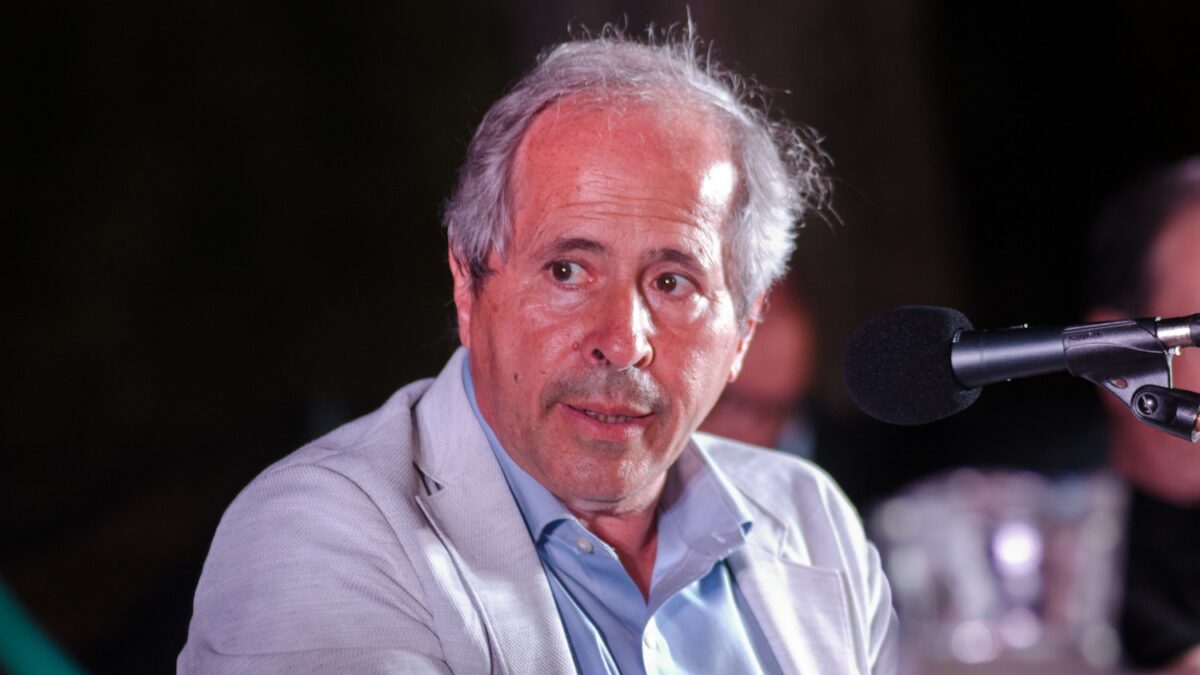 Crisanti: “Terza ondata sicura, ci attende un inverno preoccupante”