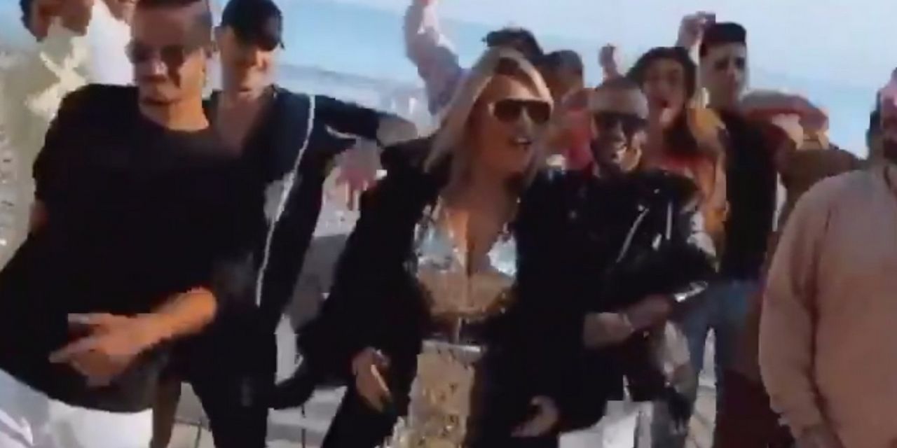 Videoclip in gruppo e senza mascherine: multata Angela da Mondello