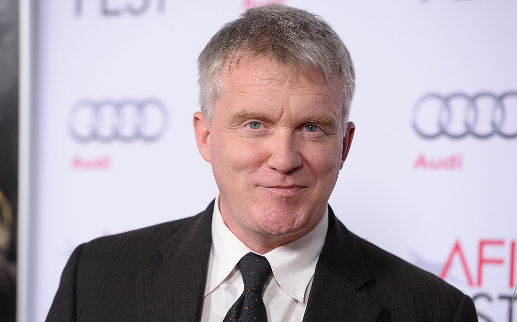 Anthony Michael Hall protagonista e produttore di The Class
