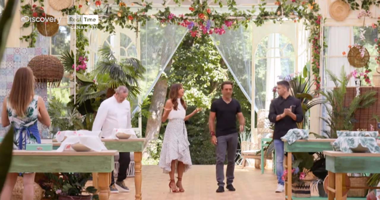 Bake Off Italia 2020, Gino D’Acampo ospite dell’undicesima puntata
