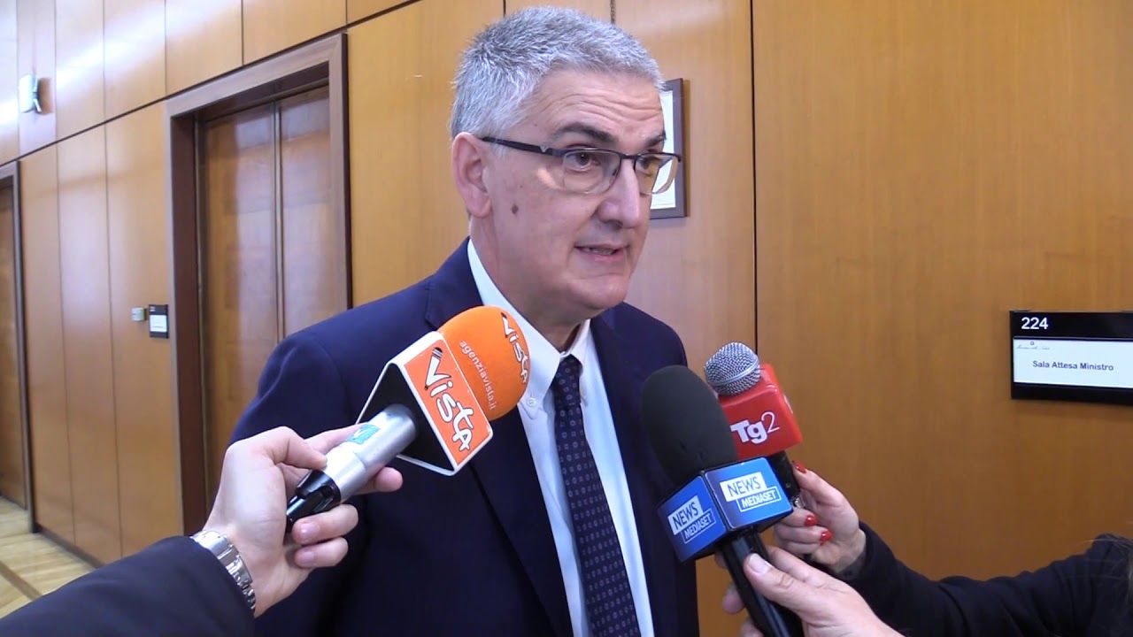 Brusaferro (ISS): “Aumentano malati anziani, escalation del virus”
