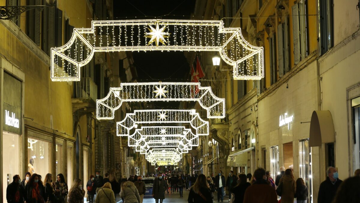 Cenoni, deroghe e spostamenti, l’alt dell’esperto: “Si rischia di far ripartire il contagio”