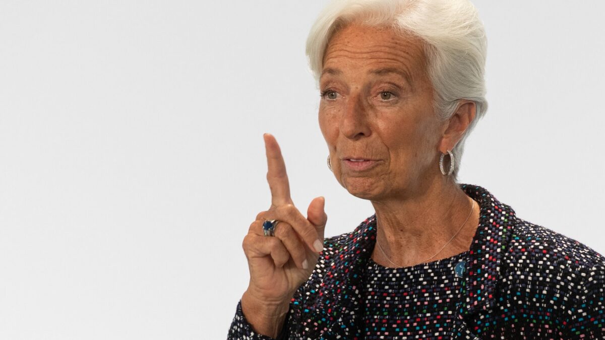 UE, Lagarde: “La seconda ondata colpirà duramente l’economia”
