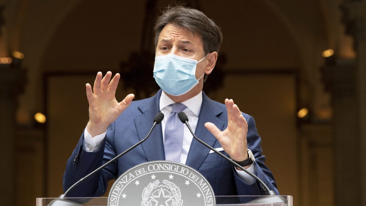 Conte: “No a vacanze sulla neve. A fine mese forse niente più zone rosse”