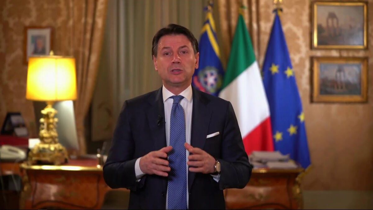 Conte dà appuntamento a venerdì per nuove zone gialle e arancioni