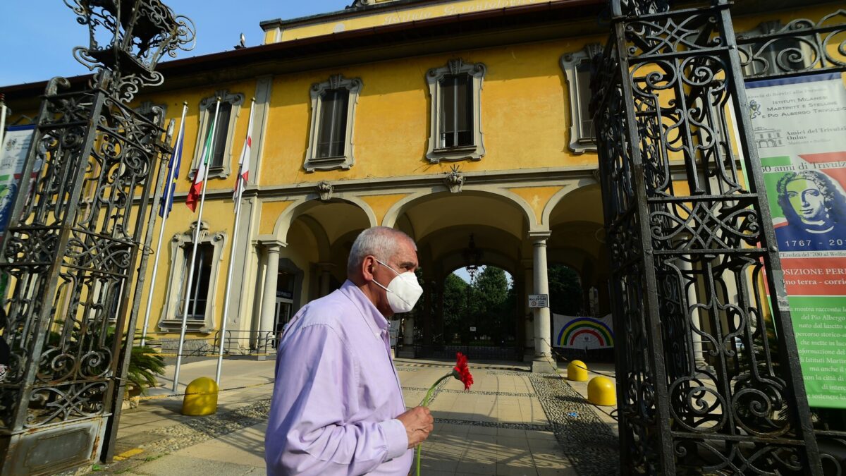 Milano, il COVID-19 rientra al Trivulzio: 71 positivi