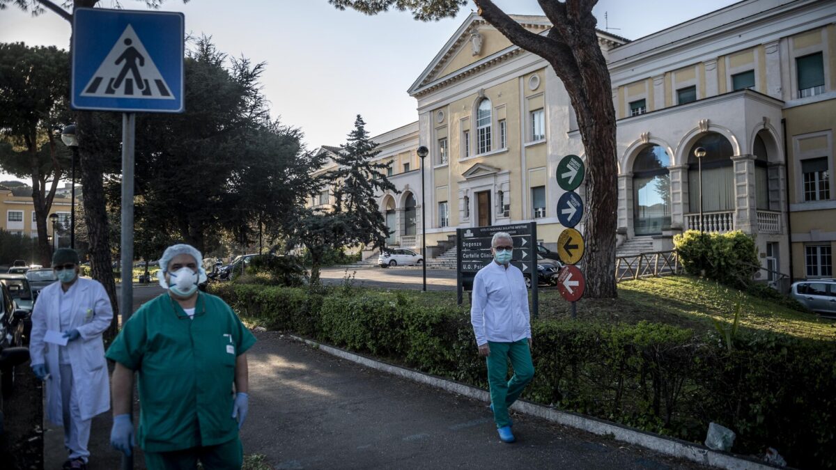 Brusaferro (ISS) difende i 21 indicatori: “Serve tempo per la raccolta dei dati”