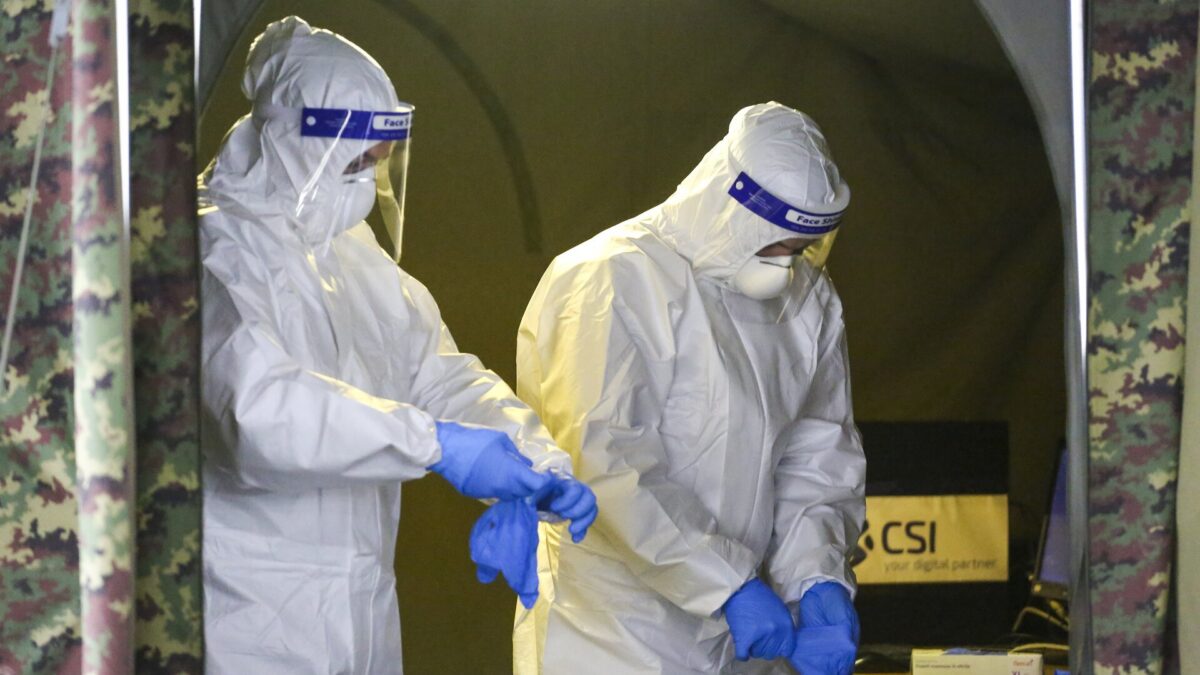 COVID-19, primi segnali positivi in Italia. I tecnici: “Servono ancora due settimane”