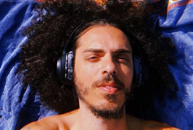 Davide Shorty, Regina: testo e video della canzone (Sanremo Giovani)