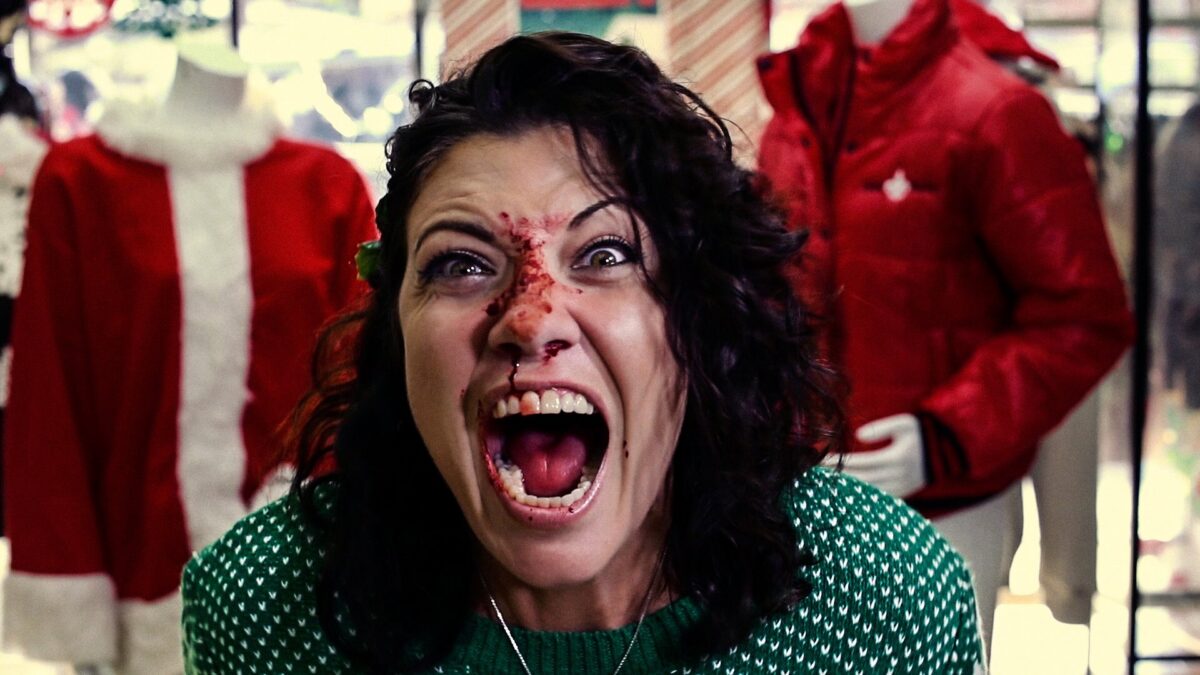 Deathcember: trailer senza censure dell’antologia horror natalizia