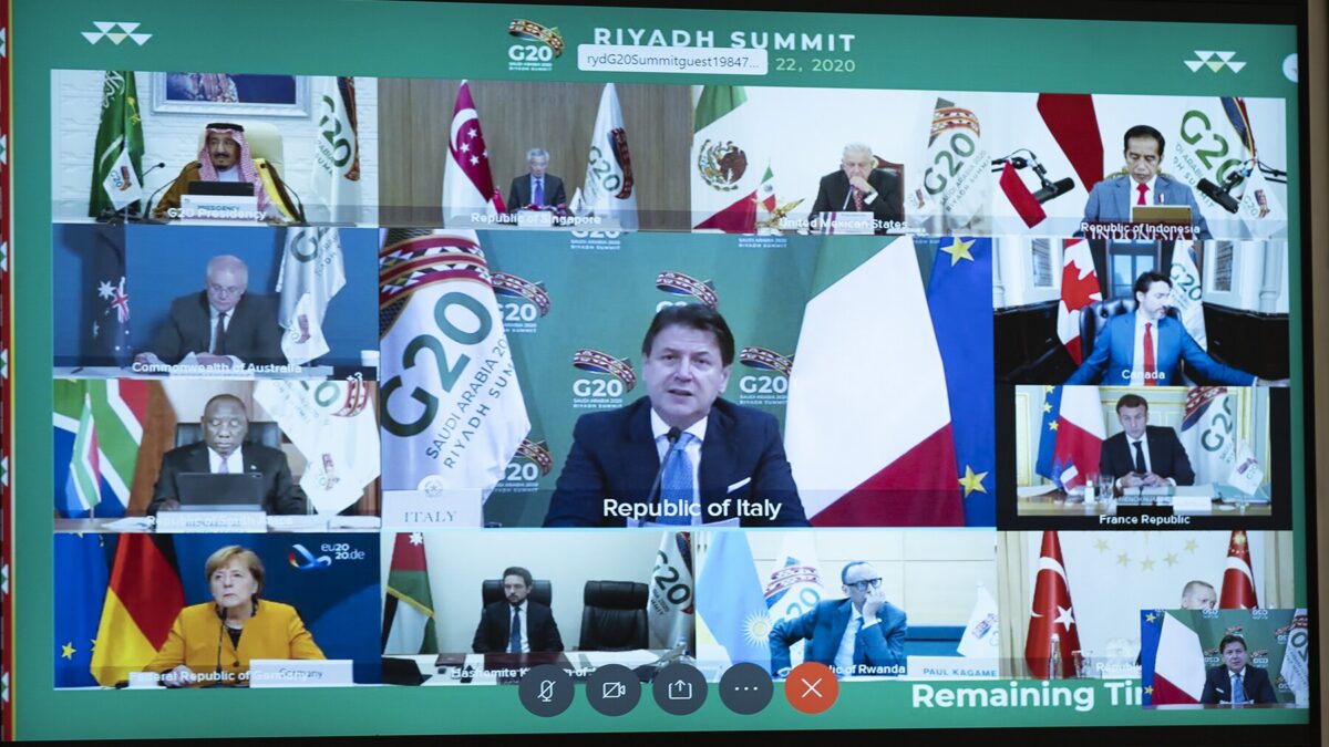 Conte al G20: “Vaccini e terapia anti-Covid non siano privilegio di pochi, ma di tutti”